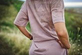 DÁMSKÉ ŠATY S NÁPISEM MILUJU PÁLAVU - Velikost: S