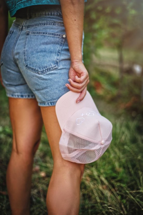 KŠILTOVKA S LOGEM MILUJU PÁLAVU - Barva: Růžovo-bílá