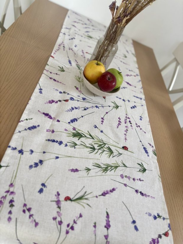 Folklorní ubrus - Varianta: Levandule s beruškou